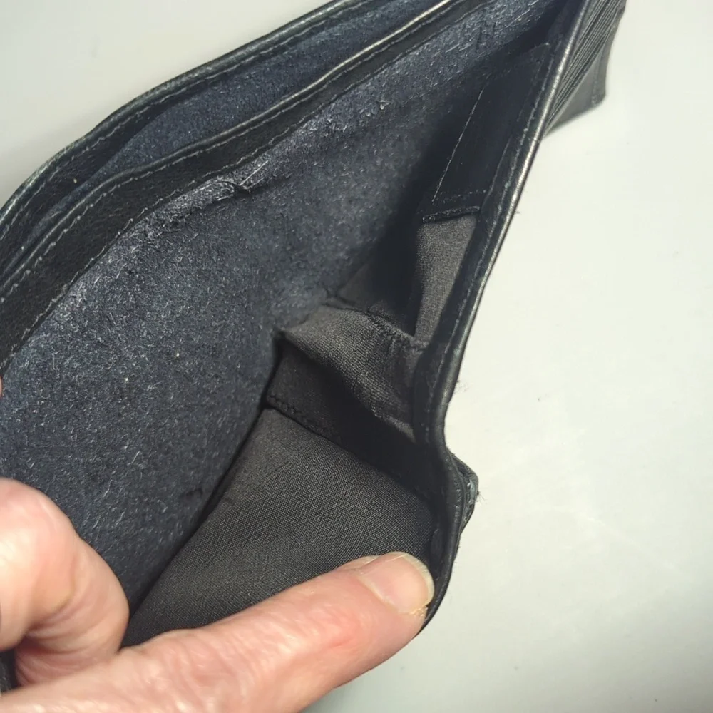 Paul & Taylor USA Black Leather Wallet